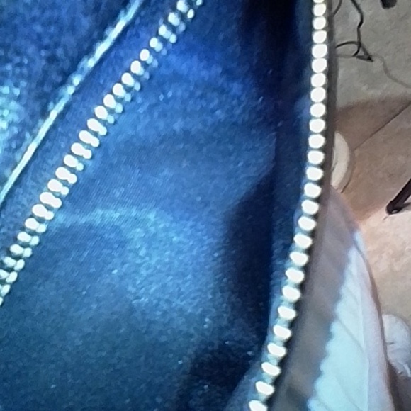 Authentic Burberry wrislet - Picture 15 of 16